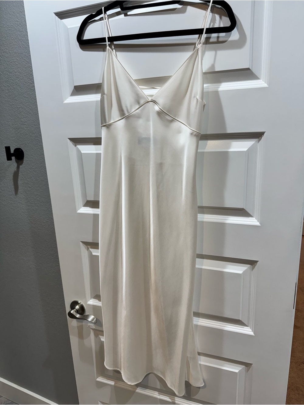 Abercrombie & Fitch Ivory Satin Slip Chemise